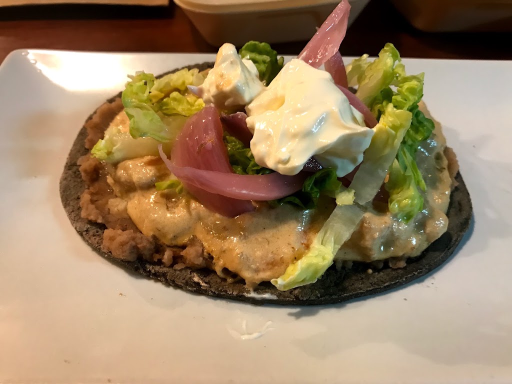 Chipotlin — Comida y bebida