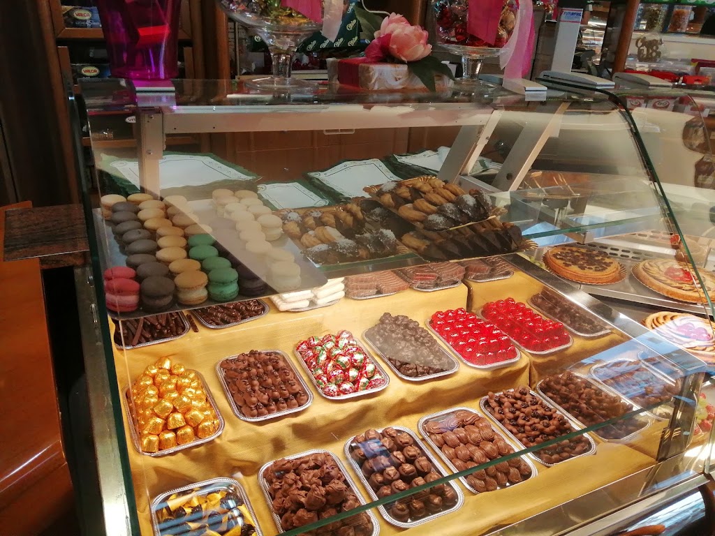 Pasteleria Elin S L — Comida y bebida