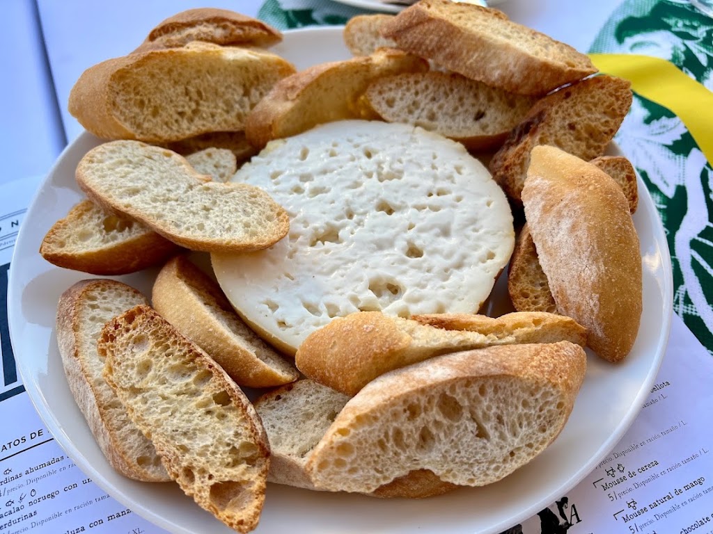 Restaurante De tripas corazon — Comida y bebida