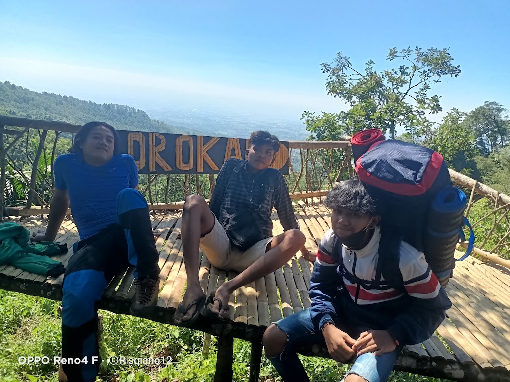 Menyewakan outdoor tenda camping