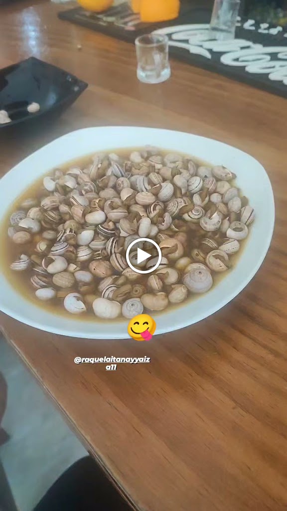 Bar La Ria — Videos