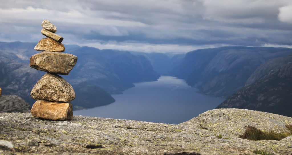 Cairn Strategies