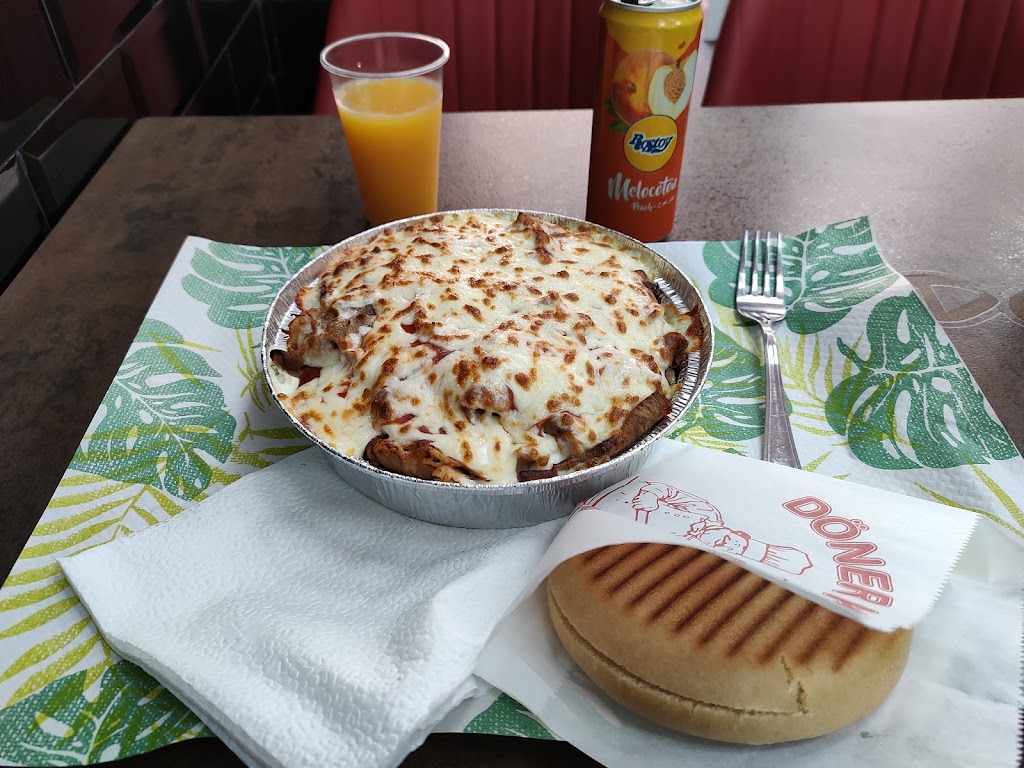 Mr Dani's kebab y pizza — Comida y bebida