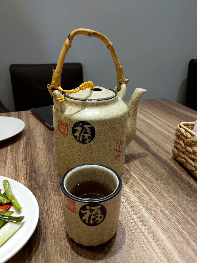 壹月潮州砂鍋粥·佰元熱炒 的照片