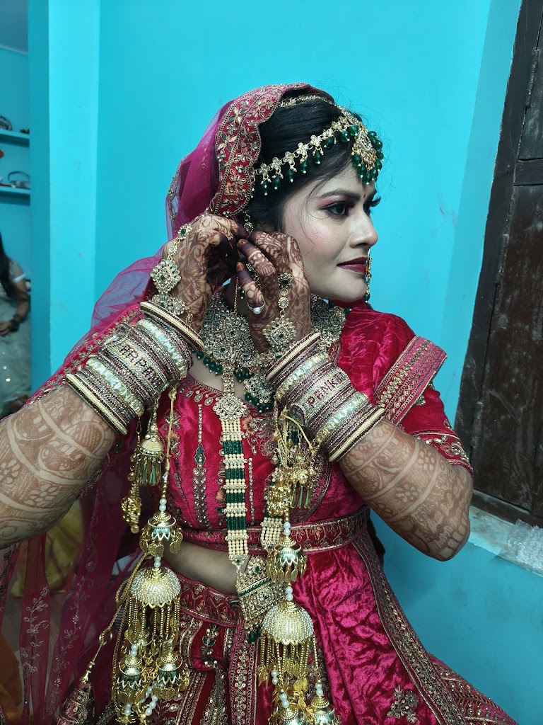 M K Professional Ladies Salon