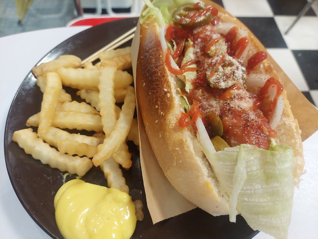 瘋狗堡新營總店 的照片