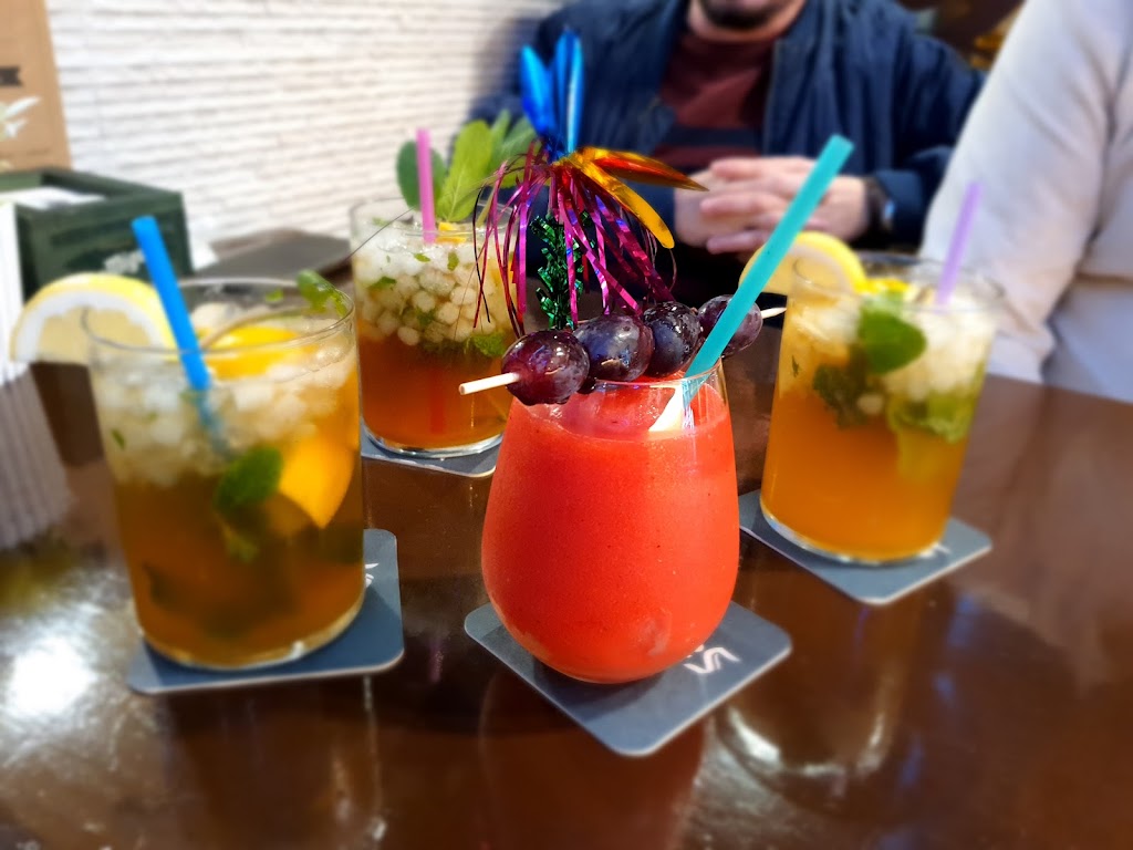 Cafe DiVino — Comida y bebida