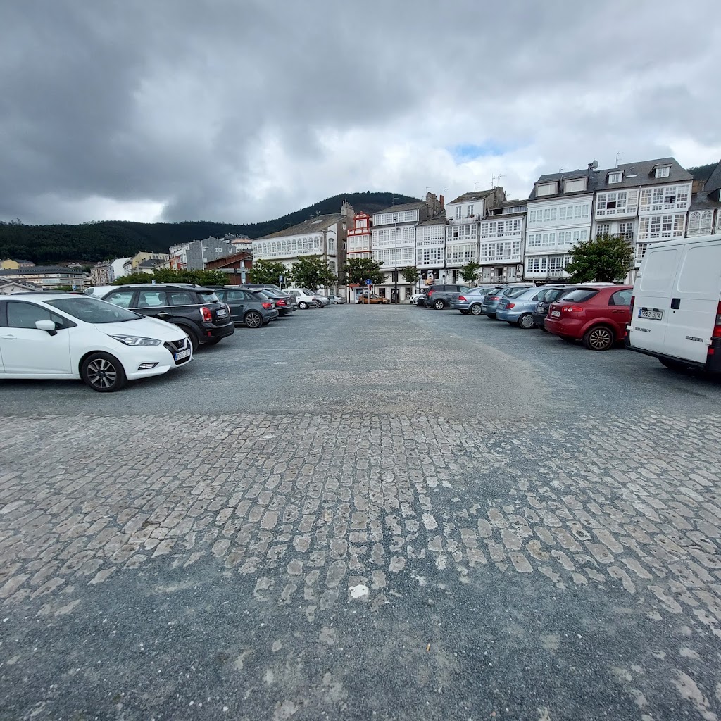 Aparcamiento Municipal Gratuito — Estacionamiento