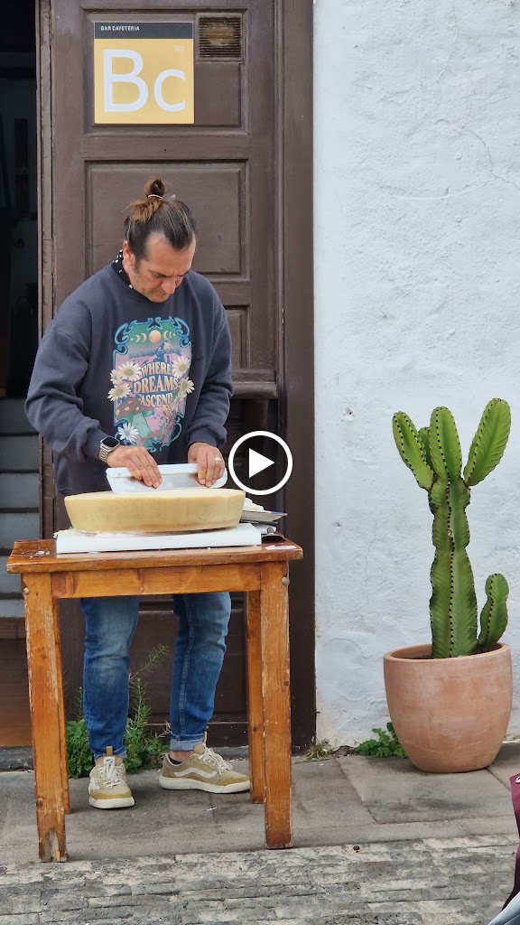 Loris, Teguise — Videos