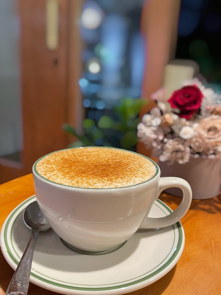 Petitfleur Cafe暫停營業 (花店持續營業中) 的照片