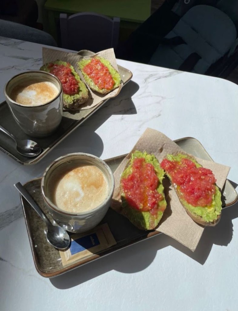 SANTE Coffee & Break — Comida y bebida