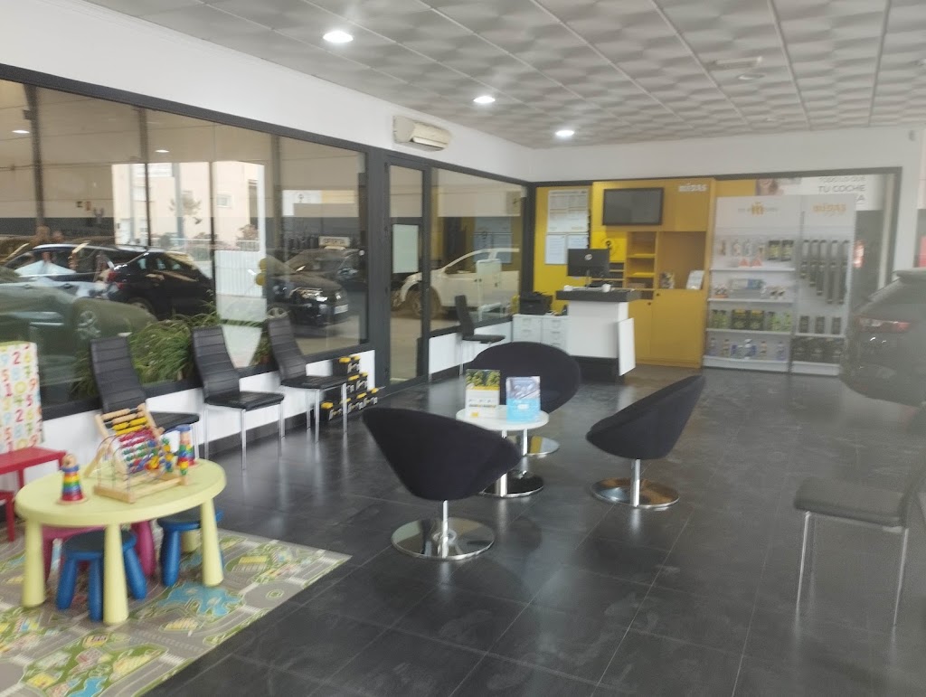 Midas GRANADA/GUADIX — Interior