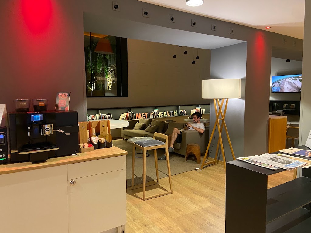 Restaurant Metropolitan Badalona — Ambiente