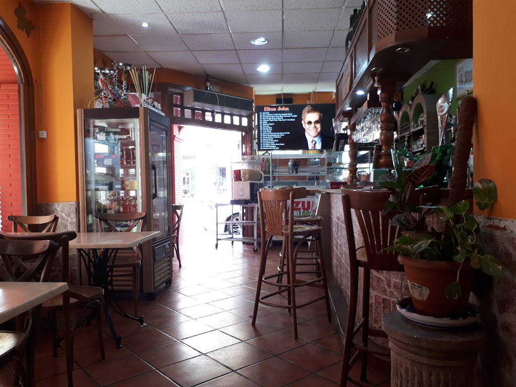 Cafe Bar Los Molinos — Ambiente