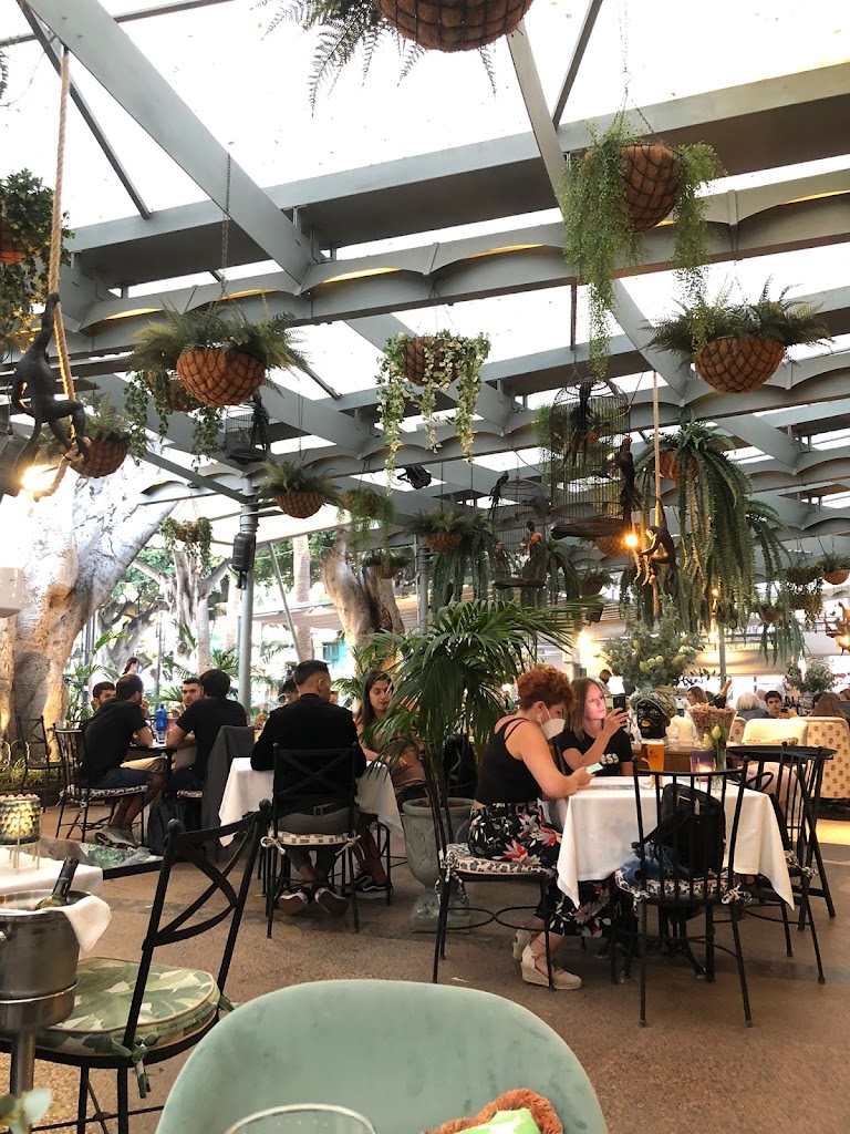 Restaurante La Compostelana — Ambiente