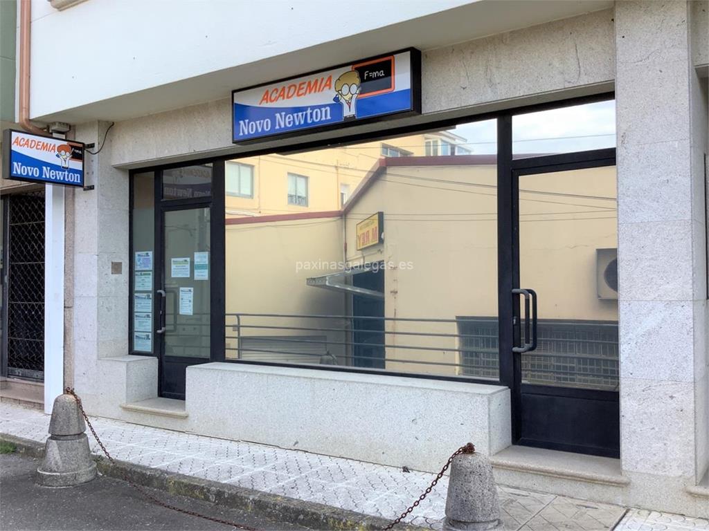 ACADEMIA NOVO NEWTON