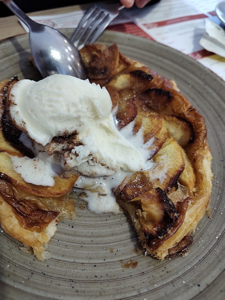 Delgadito Gastrobar — Tarta de manzana