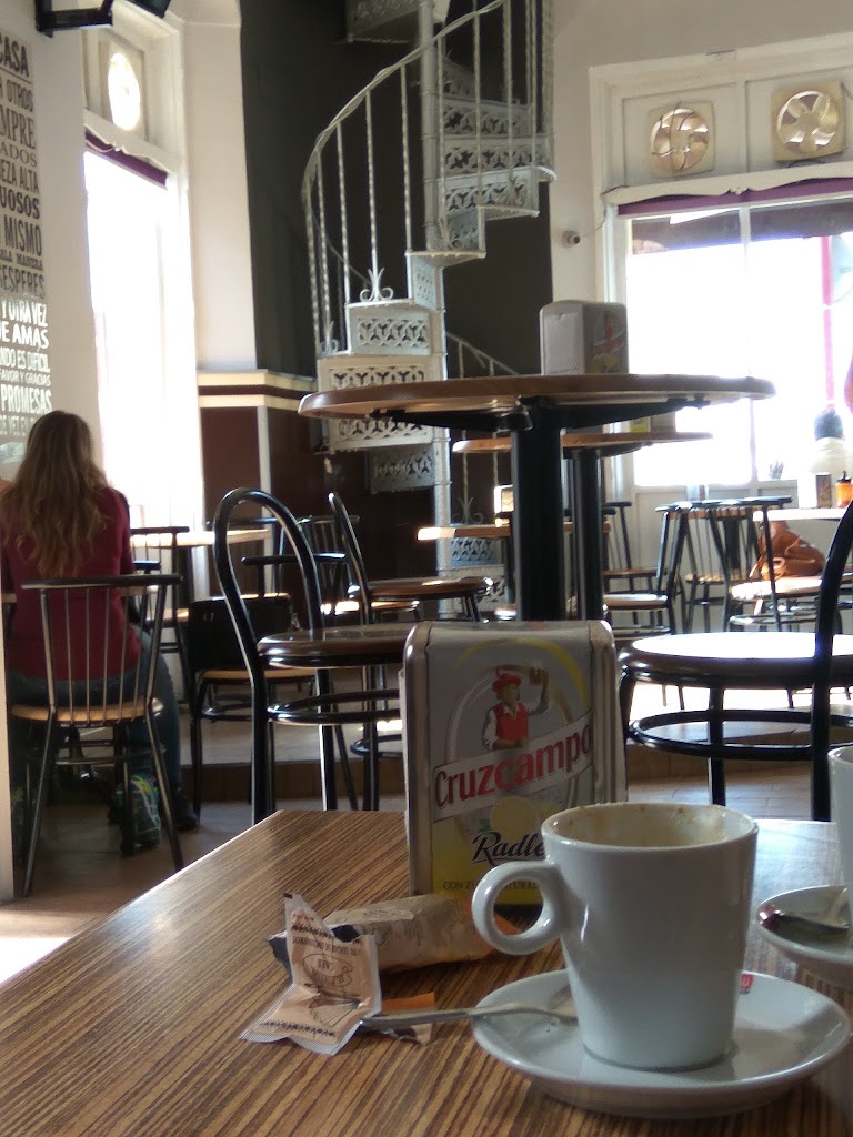 Cafe El Pintor — Ambiente