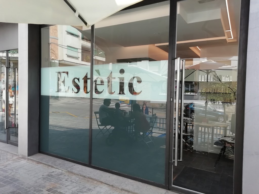Estetic — Exterior