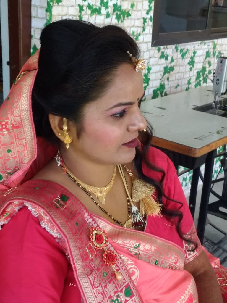 Chandrika Beauty Parlour