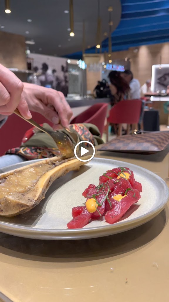 Cooking Almadraba — Videos