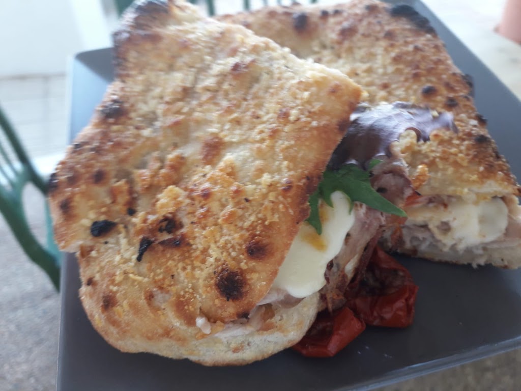 Pizza Time — Comida y bebida