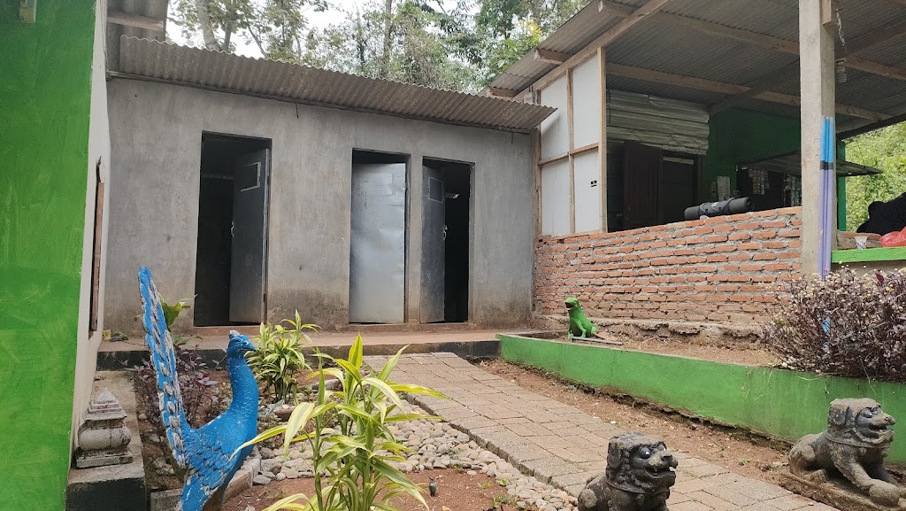 Lembah Giri Gunung Kuncung