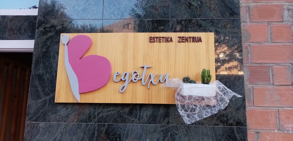 Estetika Zentrua Begotxu — Del propietario