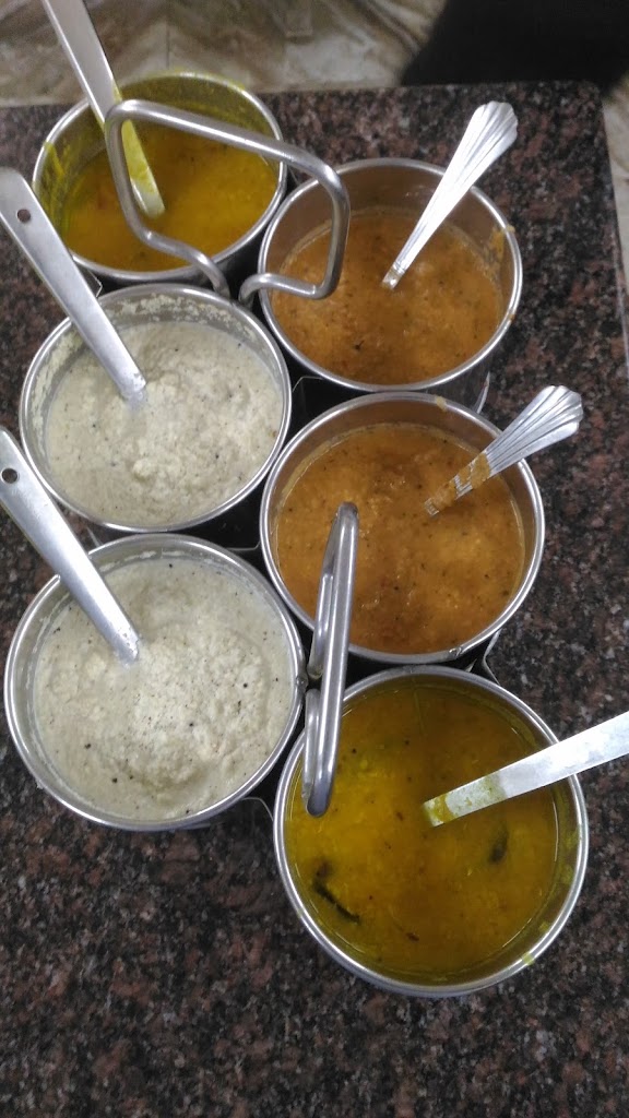 Neyveeli Vlllli Mes Vegetarian Lunch Home