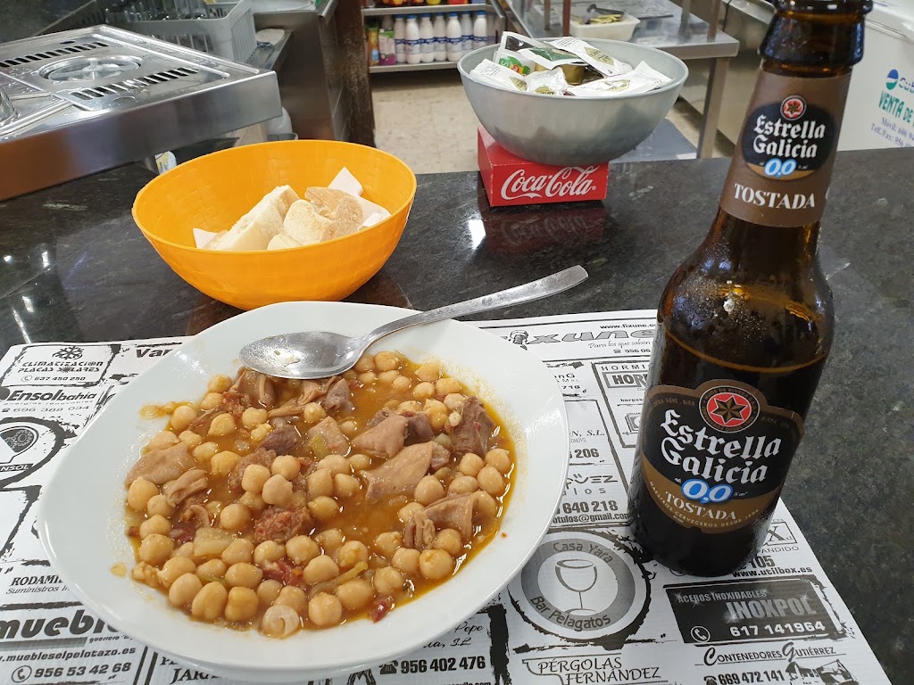 Casa Yara — Comida y bebida