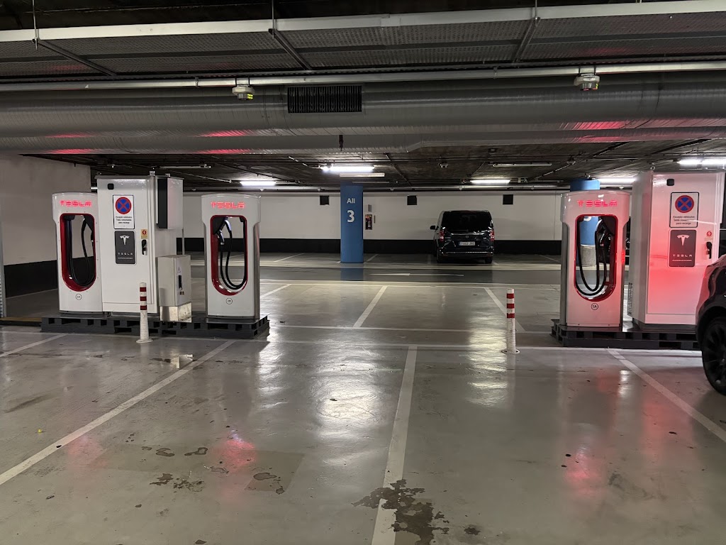 Tesla Supercharger