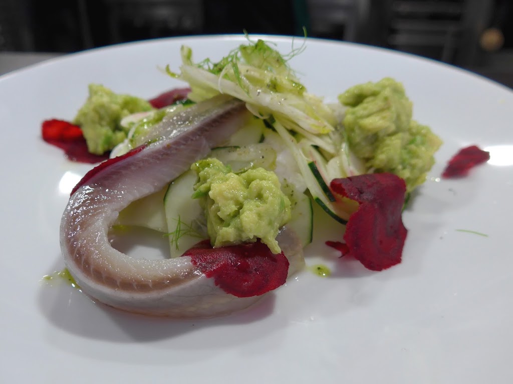 Verde Oliva Gastroteca — Comida y bebida