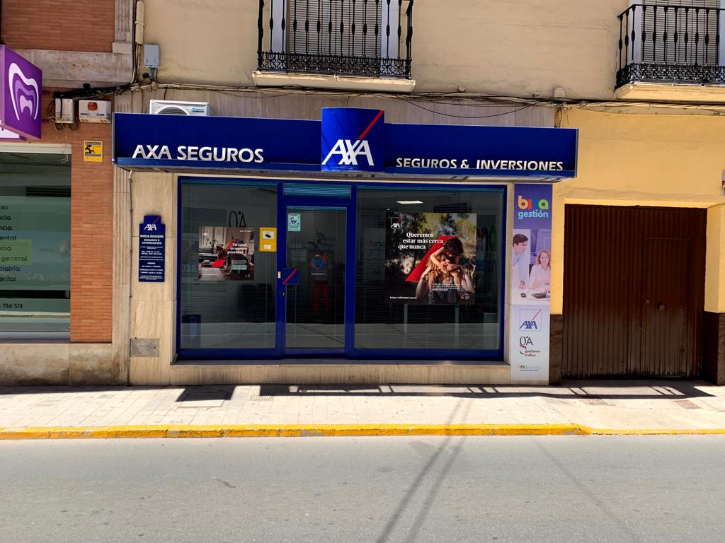 AXA Oficina Seguros Navarro y Sanchez Migallon Seguros e Inversiones (Manzanares) - Agencia Exclusiva — Exterior