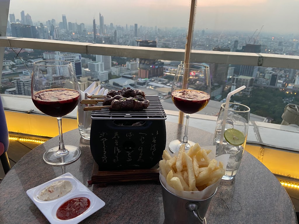 Red Sky Restaurant, 55th floor at Centara Grand at centralwOrld's Photo/Menu