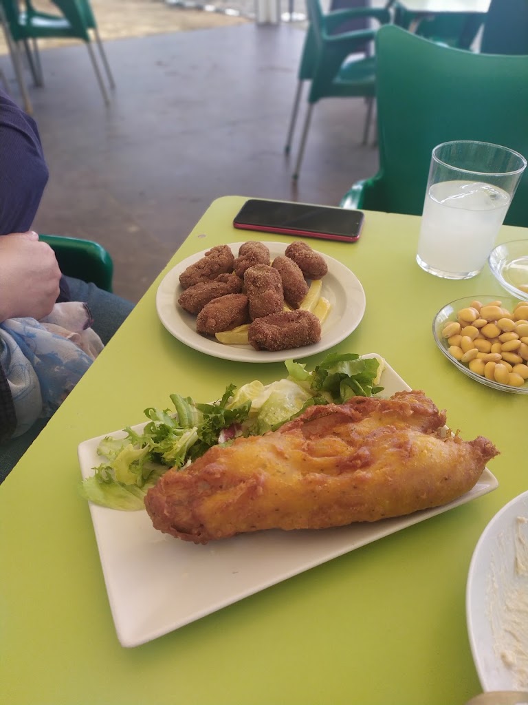 Bar La Muela — Comida y bebida