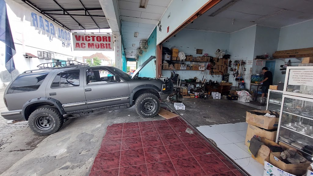 Victori ac mobil