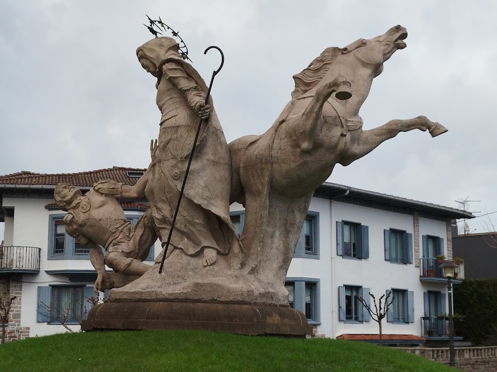 Done Joan Jaungoiko Plaza/Plaza San Juan de Dios