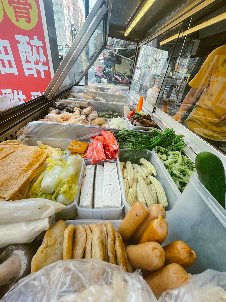 鼎味寶 藍菠雞 (嘉義仁愛店) 的照片