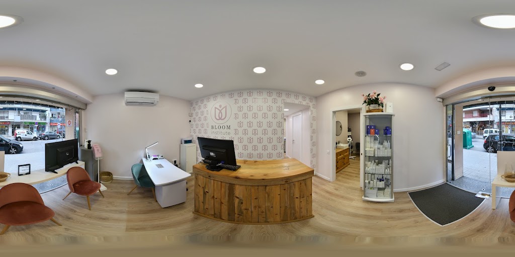 Bloom Institute - Centro Estetica Granollers — Street View y 360deg