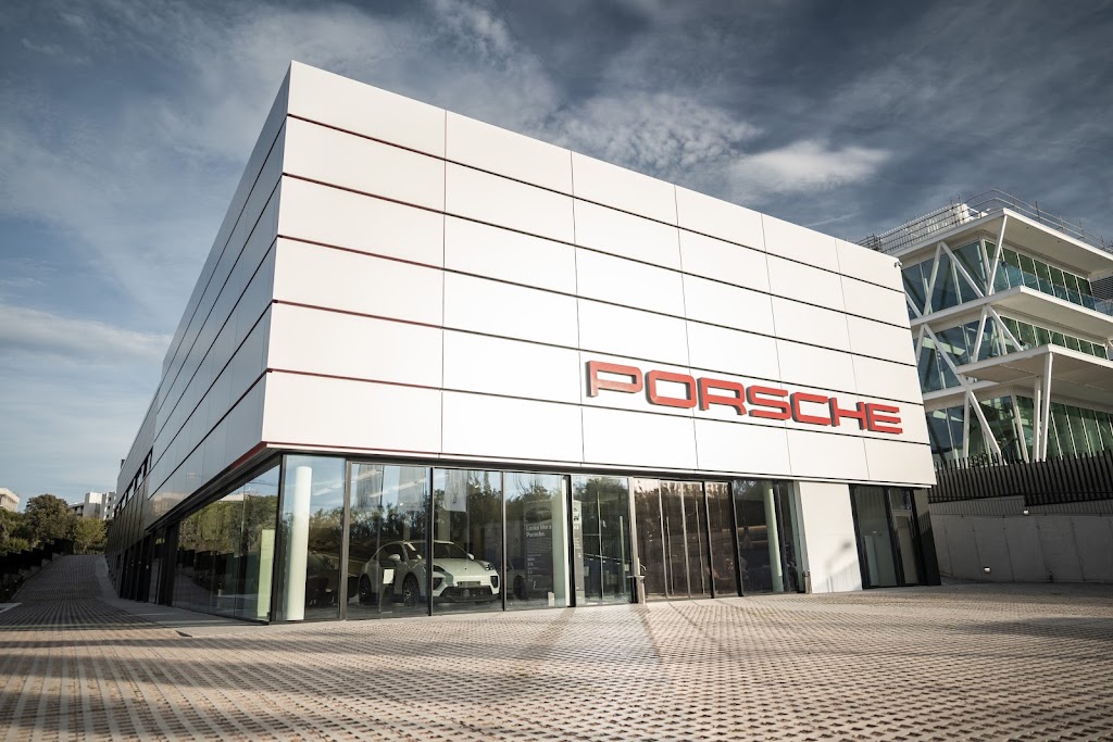 Centro Porsche Sant Cugat — Del propietario