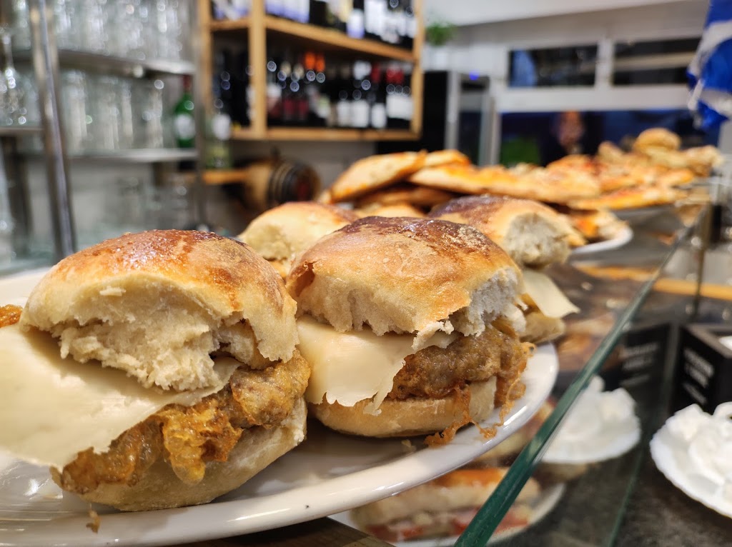 Txinbo Ardotegia — Comida y bebida