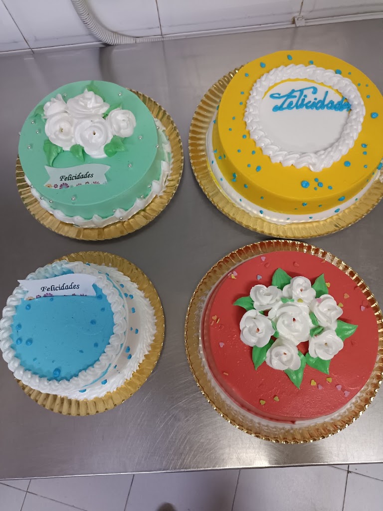 CAFETERIA LAS MIL Y "UNA DELICIA" — Pastel