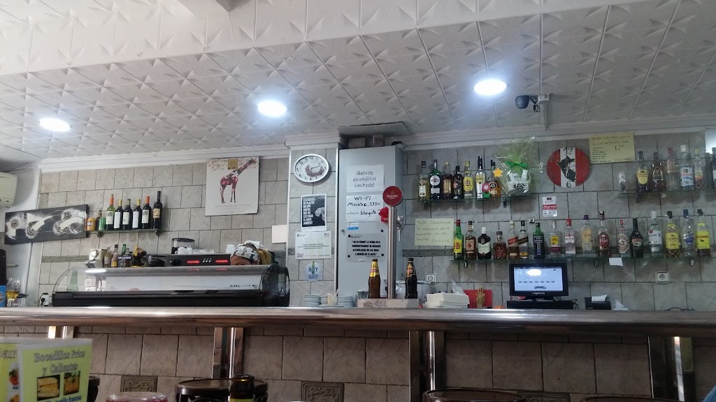 Bar Restaurant Blanquita 2 Fondo — Ambiente