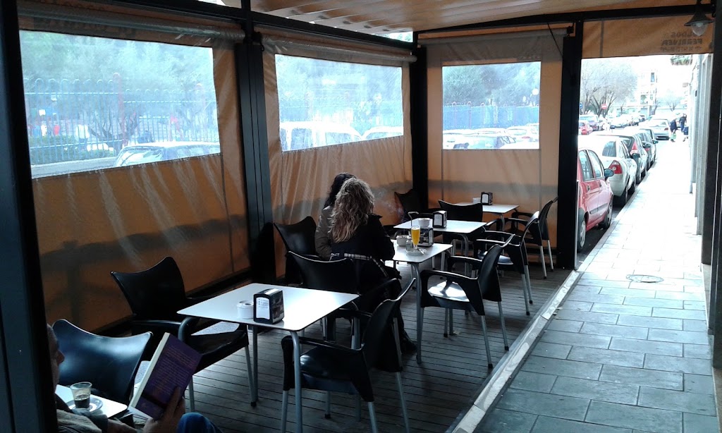 Cafe La Escala — Ambiente