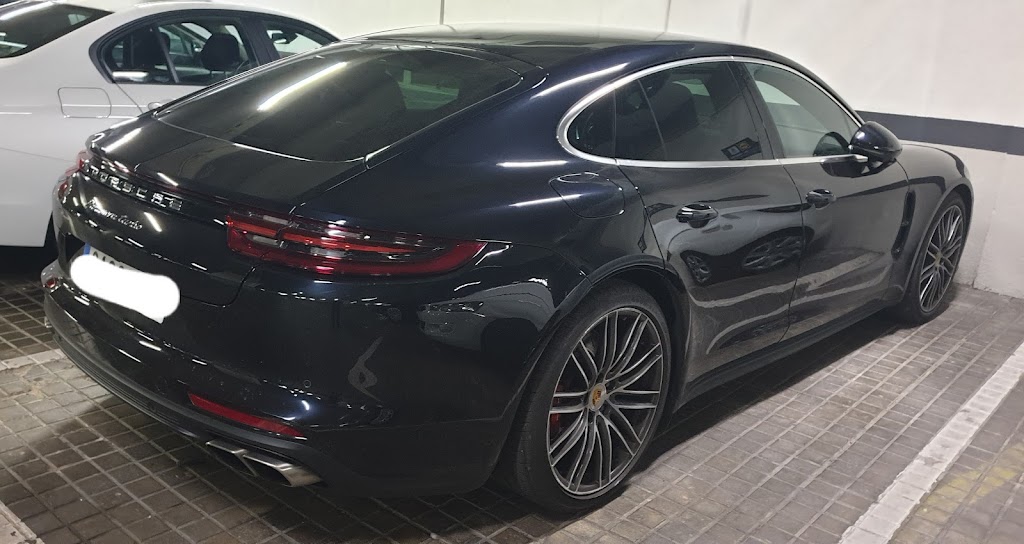 Luxury car