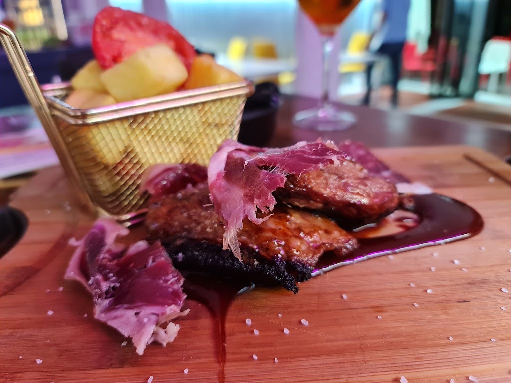 Plata o Plomo — Comida y bebida