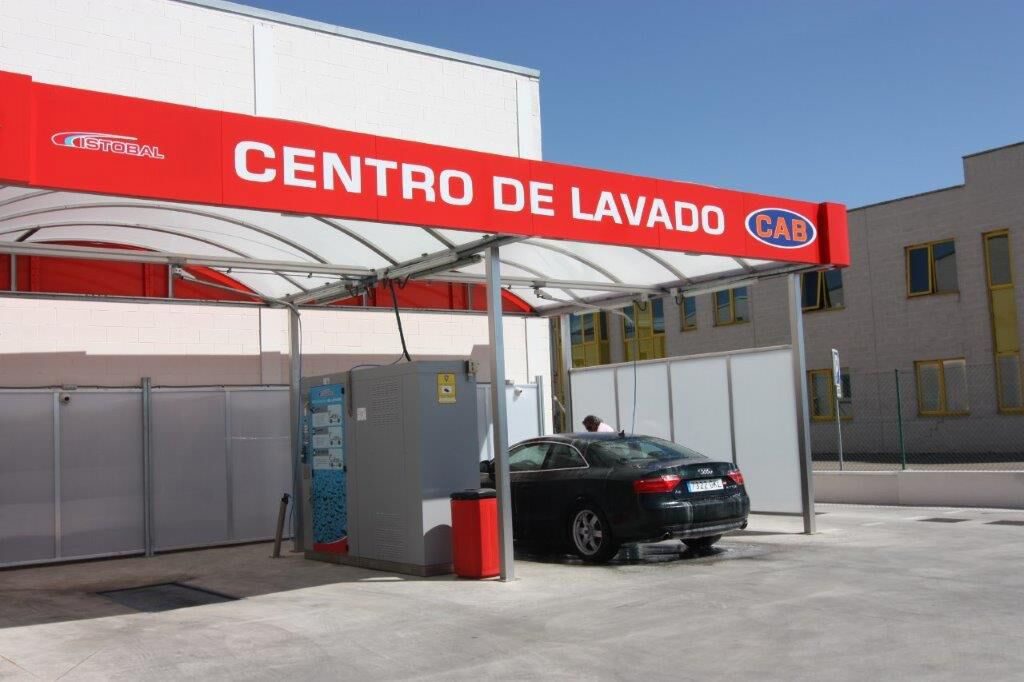 Gasolinera CAB — Exterior