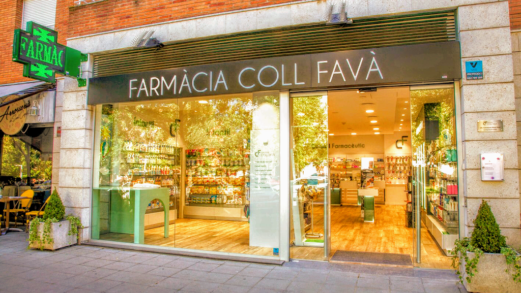 Farmacia Coll Fava — Del propietario