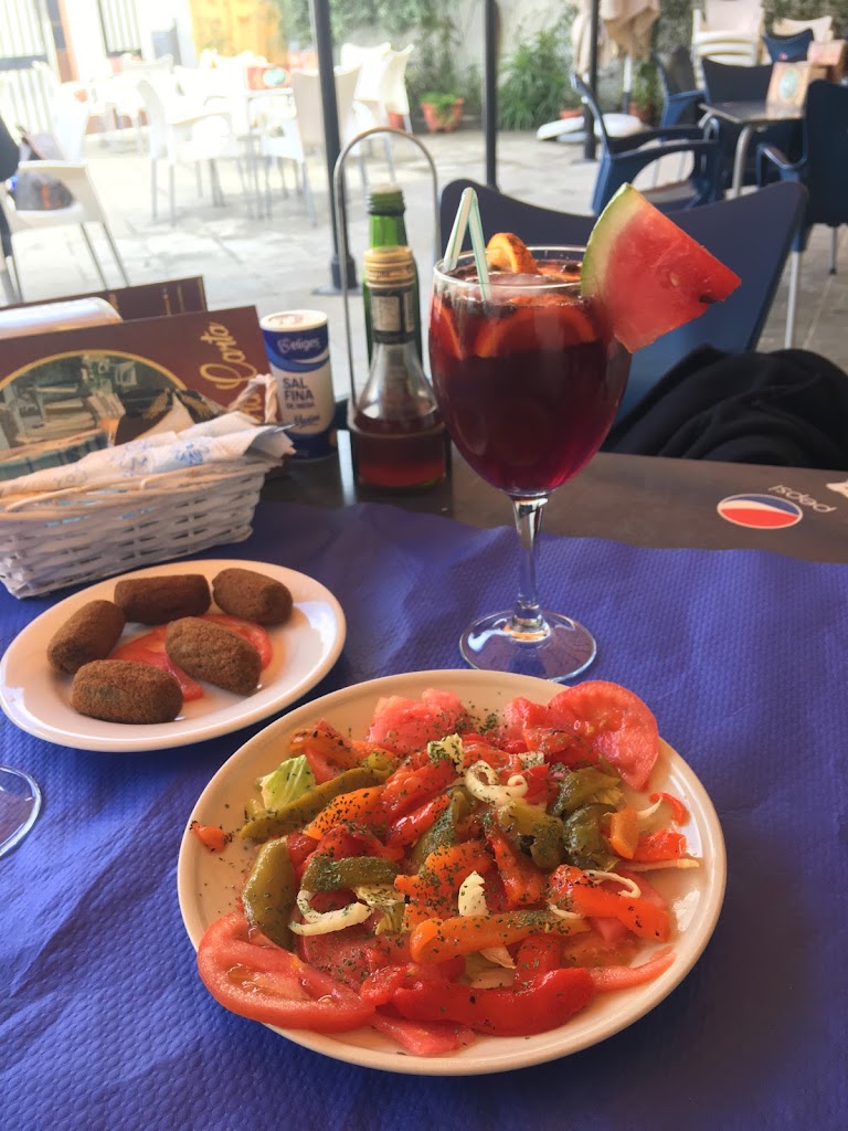 Bar El Casino — Comida y bebida
