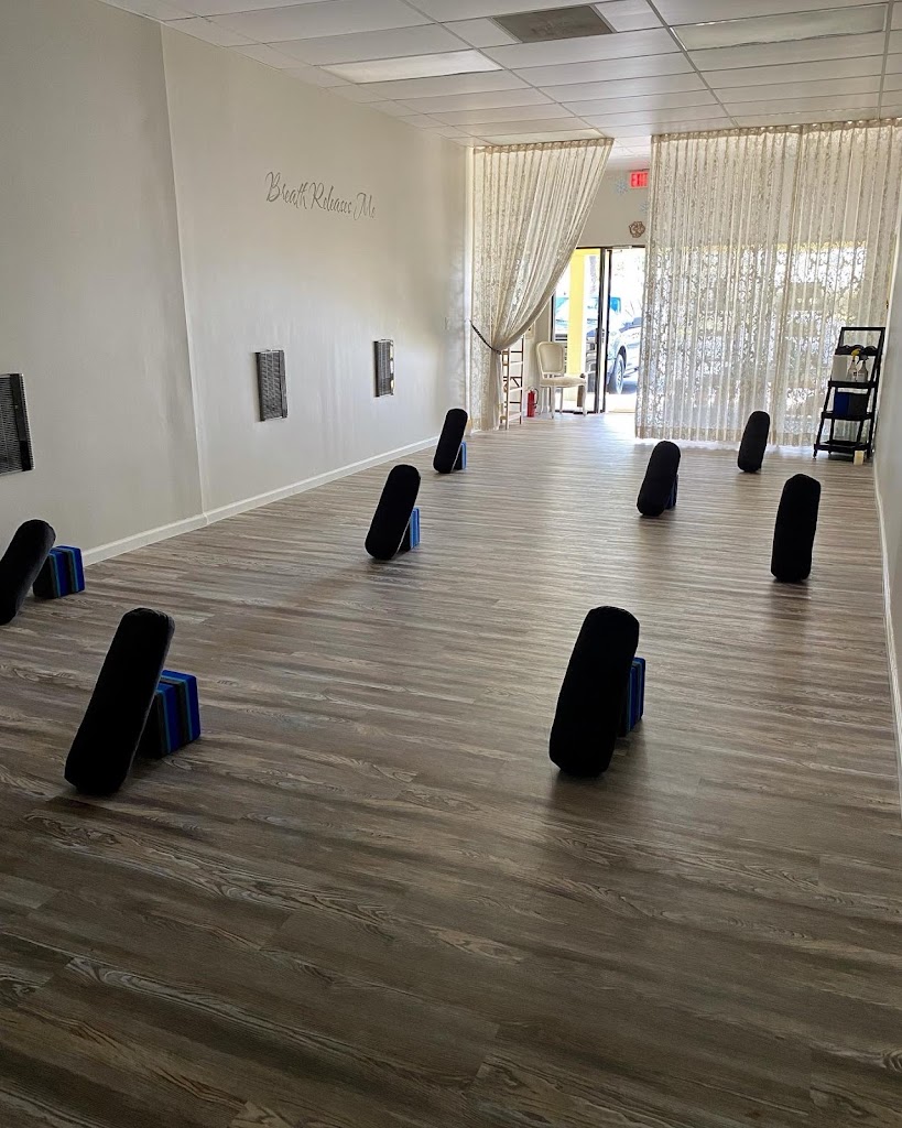  Breathe Salt & Yoga